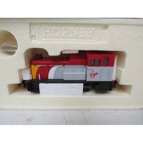 406 - THREE BOXED HORNBY 00 GAUGE SCALE LOCOMOTIVES / SHUNTERS, to include industrial locomotive 101, 0-4-... 