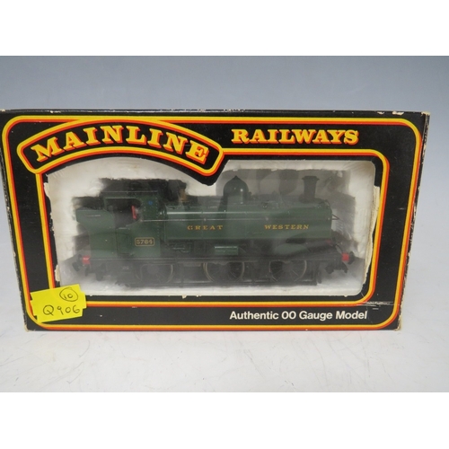 410 - FOUR 00 GAUGE SCALE TRAINS, to include Dapol diesel railcar Regional Railways, boxed Mainline 5764 G... 