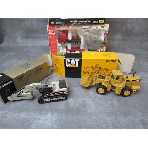 476 - FIVE BOXED DIE CAST VEHICLES, to include 1:50 scale CAT 980G wheel loader, 1:50 scale Bell B40D arti... 