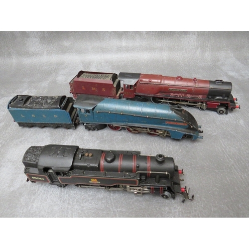 413 - SEVEN UNBOXED HORNBY DUBLO LOCOMOTIVES, to include Duchess of Montrose 4-6-2, Sir Nigel Gresley 4-6-... 