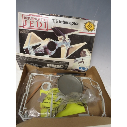 432 - A BOXED KENNER STAR WARS DARTH VADER TIE JAGER - STILL FACTORY SEALED, a boxed Kenner Darth Vader Ti... 