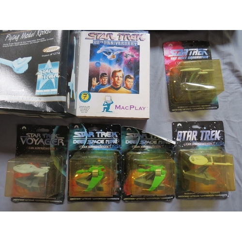 433 - A BOXED STAR TREL AMT ERTL 1:650 SCALE KLINGON BIRD OF PREY, boxed ATM Ertl Battle Cruiser, boxed Kl... 