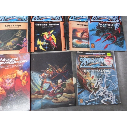 339 - A BOXED ADVANCED DUNGEONS & DRAGONS SPELLJAMMER THE LEGEND OF SPELLJAMMER, boxed Spelljammer Adventu... 