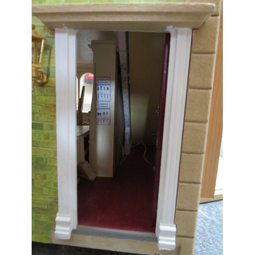 360 - AN EXCELLENT QUALITY ROTATING BASE DOLLS HOUSE, complete with fixed furniture, has shop frontage, H ... 