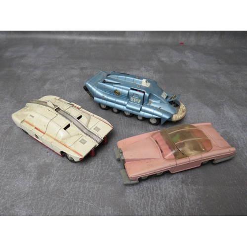 493 - A SMALL TRAY OF TV AND FILM RELATED UNBOXED DIE CAST VEHICLES, to include Dinky Thunderbirds Lady Pe... 