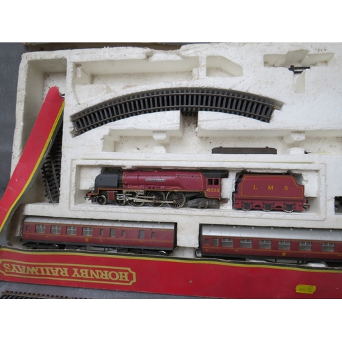 418 - A BOXED HORNBY 00 GAUGE LMS EXPRESS PASSENGER SET, to include Duchess of Sutherland steam locomotive... 