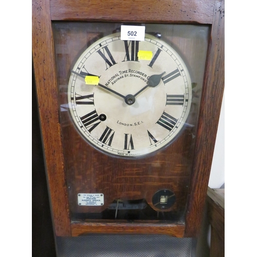 502 - A NATIONAL TIME RECORDER OAK CASED CLOCKING IN CLOCK, H 87 cm