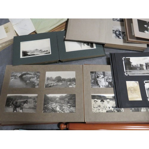 209 - A LOCKABLE BRIGGS DEED BOX AND CONTENTS, to include loose vintage postcards and seven vintage photog... 