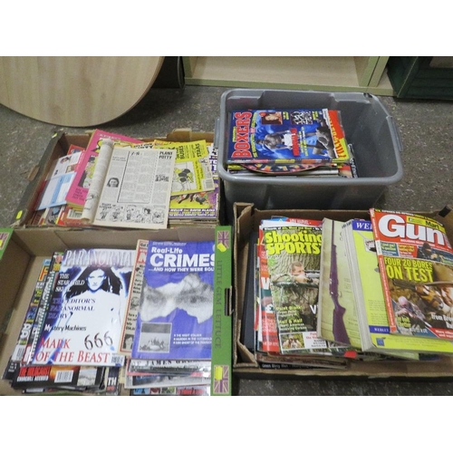 123 - FOUR TRAYS OF ASSORTED COMICS & MAGAZINES COMPRISING A TRAY OF ADULT COMICS TO INC VIZ, TALES FROM T... 