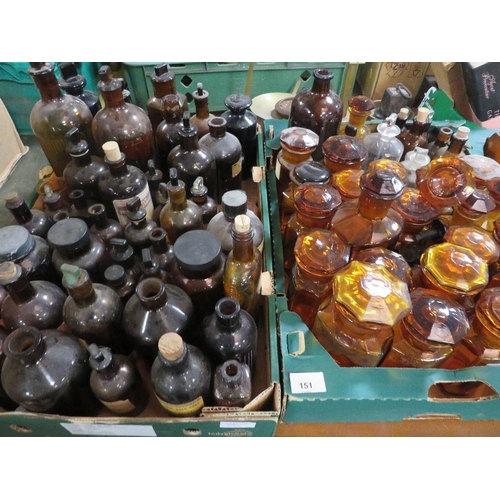 151 - TWO TRAYS OF BROWN AND AMBER CHEMIST AND LABELLED APOTHECARY BOTTLES ETC