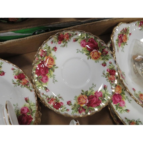 167 - A TRAY OF ROYAL ALBERT OLD COUNTRY ROSES