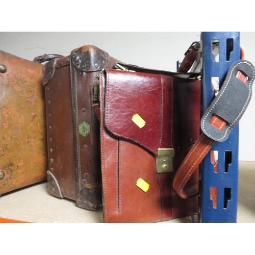 209 - THREE PIECES OF VINTAGE LUGGAGE TOGETHER WITH A VINTAGE SATCHEL