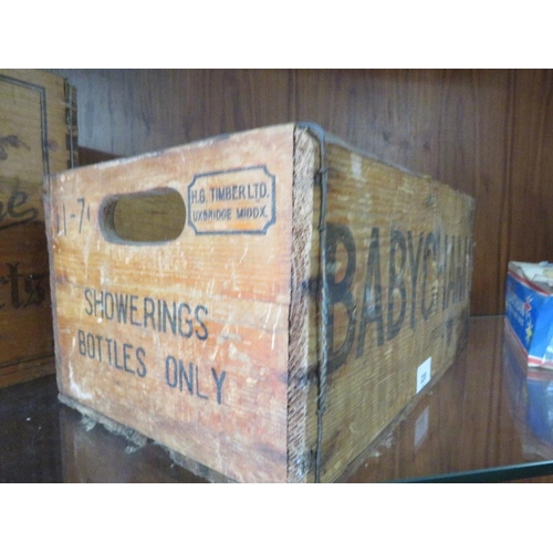 220 - A VINTAGE BABYCHAM CRATE TOGETHER WITH BOXED PARTY BABYCHAM GLASSES