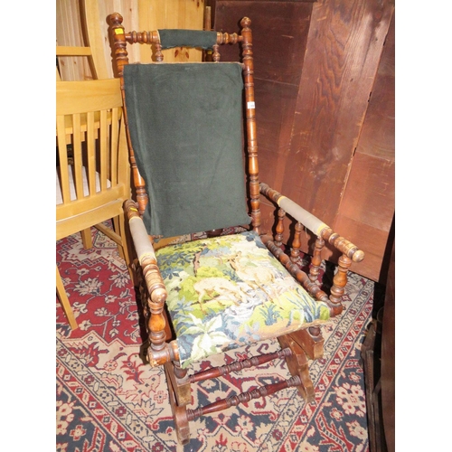 804 - A LATE 19TH /EARLY 20TH CENTURY ROCKING CHAIR