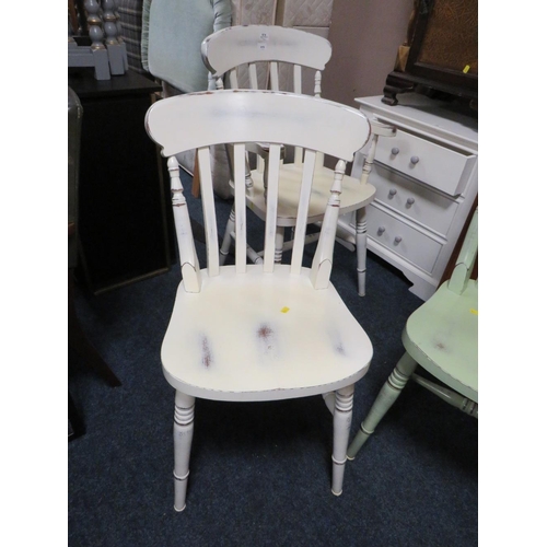 810 - A MIXED SET OF FOUR PAINTED KITCHEN CHAIRS