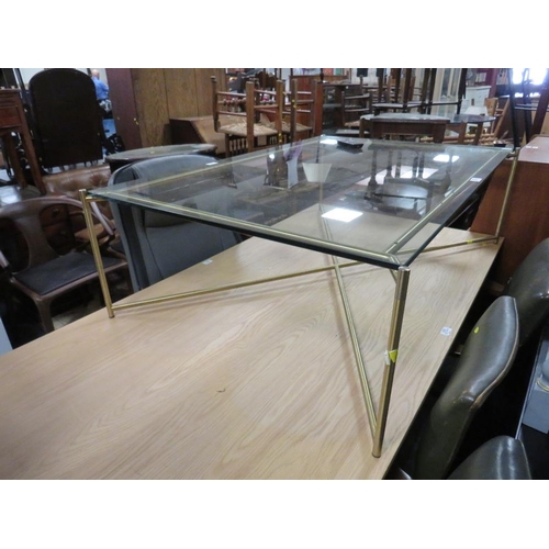 816 - A MODERN GLASS AND METAL OFFICE TABLE 122CM X 82.5CM