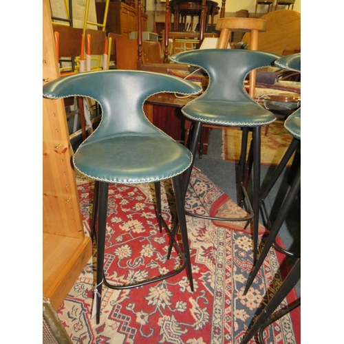 825 - Two pairs of green leather bar/kitchen stools