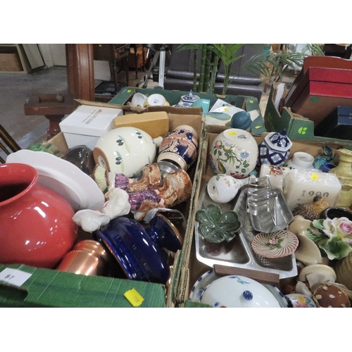 87 - THREE TRAYS OF MIXED CHINA AND COLLECTABLES TO INCLUDE WEDGWOOD, DOULTON, OLD FIGURES ETC