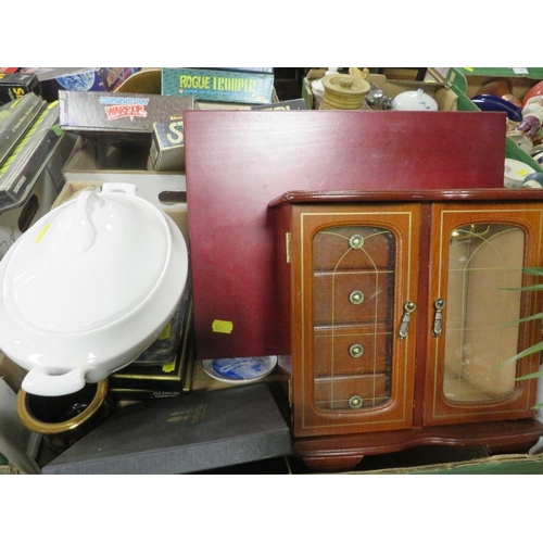 89 - A TRAY OF SUNDRIES TO INCLUDE CUTLERY CANTEEN AND CONTENTS, JEWELLERY CABINET, CASED FLATWARE ETC