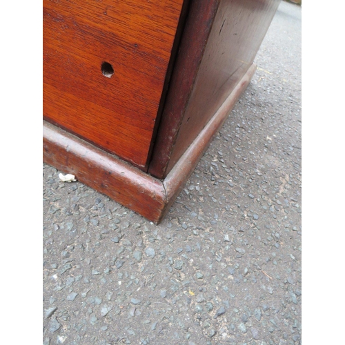 858 - A 19TH CENTURY TWIN PEDESTAL DESK OF SMALL PROPORTIONS, having an inset green leather writing surfac... 