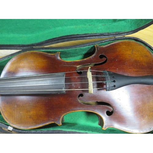 261 - AN ANTIQUE VIOLIN IN LEATHERETTE CASE