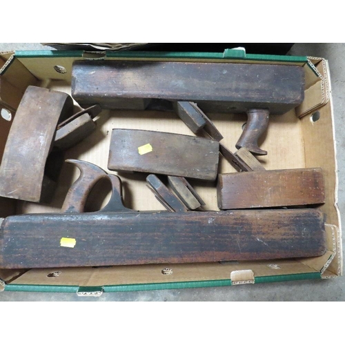 653 - TWO TRAYS OF WOODWORKING PLANES AND VINTAGE PARAFFIN TORCHES ETC