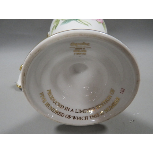 382 - A LIDDED TWIN HANDLED SPODE COMMEMORATE VASE