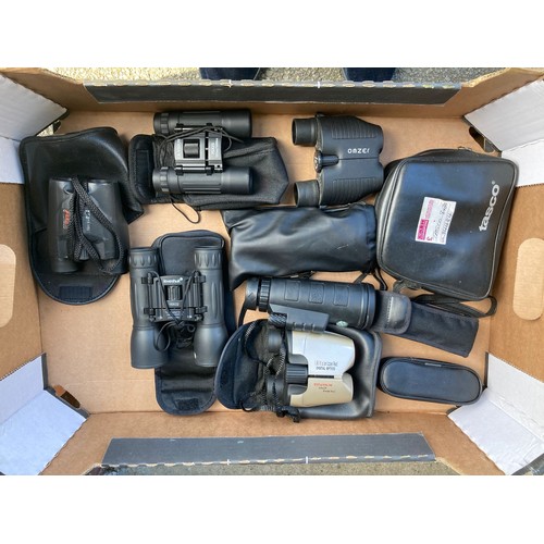 59A - Nine pairs of Binoculars to include Practica W15 60 x 30 zoom, Practica CN8 21 x 22 etc