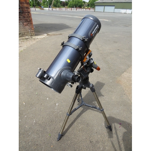 672 - A CELESTRON ASTROMASTER 130 MOTORISED TELESCOPE