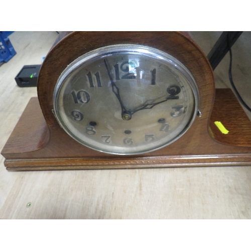 247A - A VINTAGE WOODEN MANTLE CLOCK