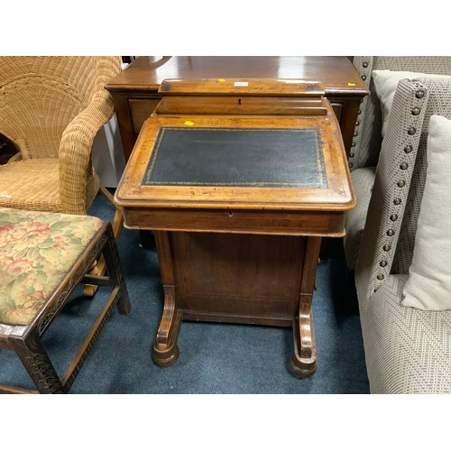 811 - A Victorian walnut and mahogany davenport inlaid desk A/F