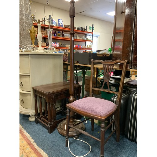 825 - A mahogany lamp standard with a nest of oak tables and an Edwardian chair