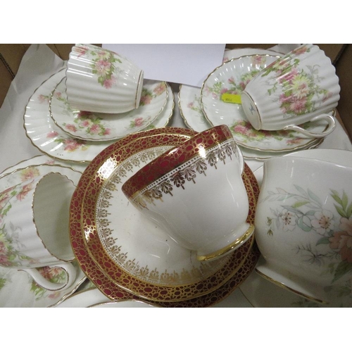 70 - A tray of assorted vintage tea ware