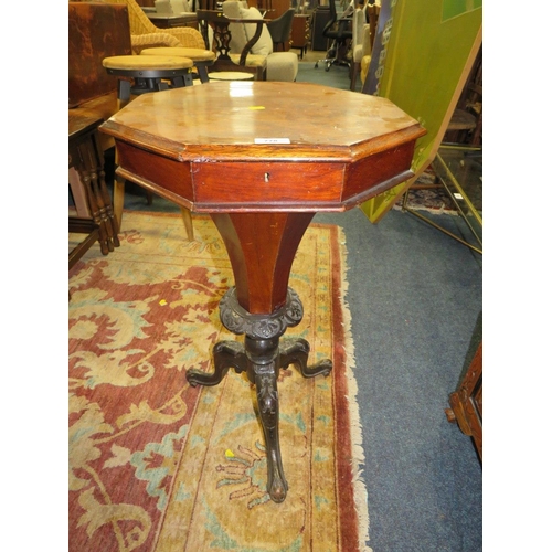 778 - A Victorian walnut trumpet work table