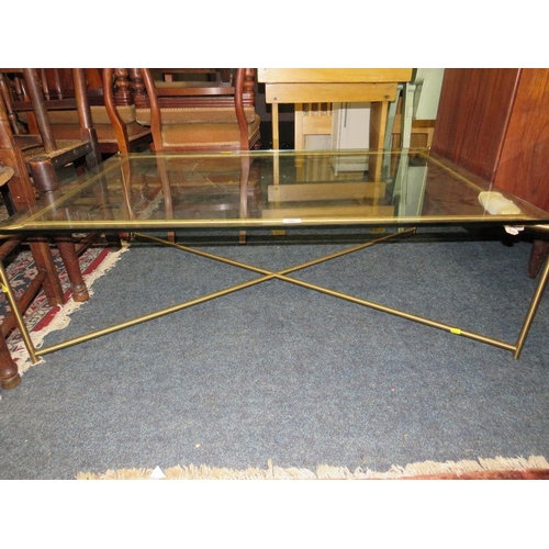 785 - A MODERN GLASS AND METAL OFFICE TABLE 122CM X 82.5CM