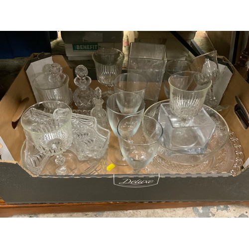 105 - Two trays of assorted glassware to include vases, wine glasses etc