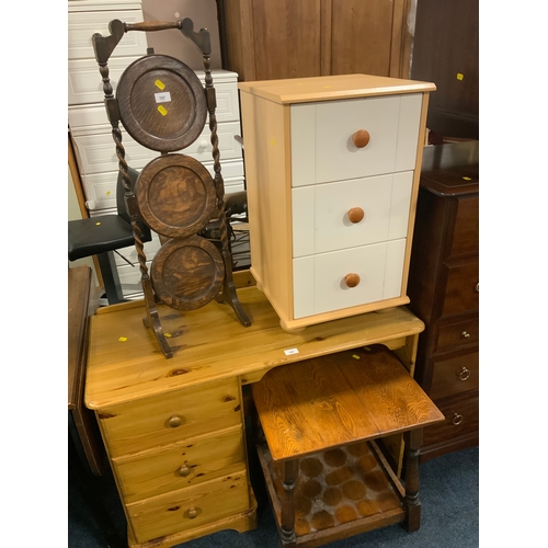 787 - An oak barleytwist dumbwaiter together with an occasional table and a three drawer bedside modern ch... 