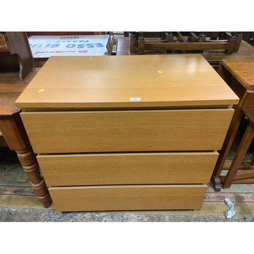 792 - A modern three draw light oak chest