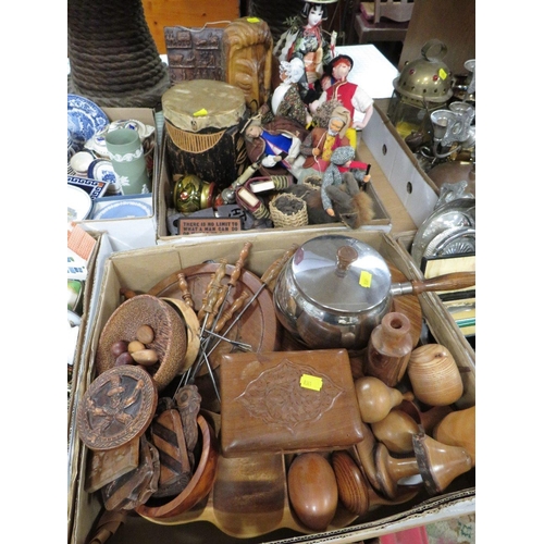 134 - Two trays of assorted treen and various souvenir dolls etc