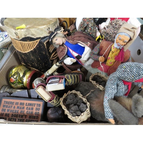 134 - Two trays of assorted treen and various souvenir dolls etc