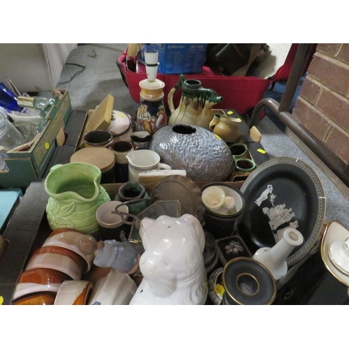 158 - Two trays of assorted ceramics pottery etc to include a selection of Old Greek pattern ceramics