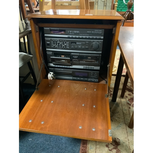 905 - A Panasonic hi-fi system with turntable and CD player in damaged yew wood cabinet