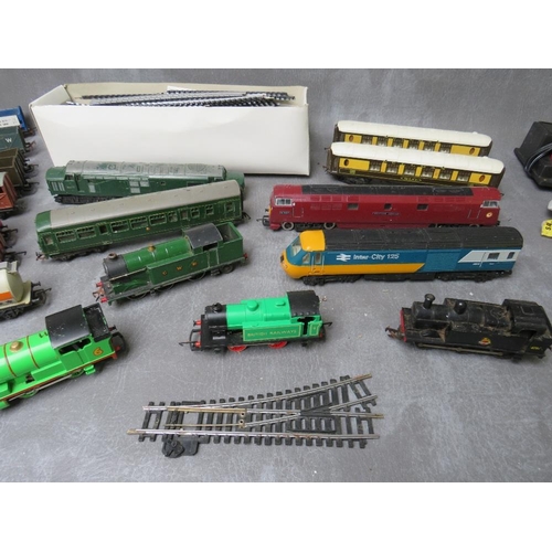 112 - MIXED UNBOXED 00 GAUGE TRAIN LOT, to include Hornby diesel Western Courier locomotive, Hornby Interc... 