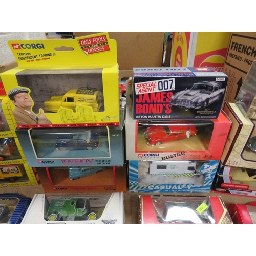 136 - THIRTY FOUR BOXED DIE CAST VEHICLES, to include Corgi James Bon Aston Martin DB5 Thunderball car lim... 