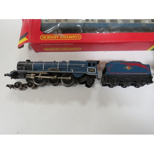 143 - AN UNBOXED 00 GAUGE LADY OF THE LAKE TRIANG STEAM LOCOMOTIVE & TENDER 4-6-2, boxed Hornby 00 gauge c... 