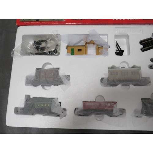 166 - BOXED HORNBY '00' GAUGE 'COUNTRY TO COAST' TRAINSET