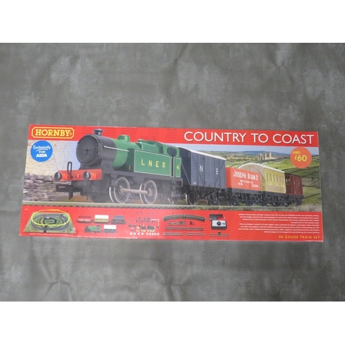 166 - BOXED HORNBY '00' GAUGE 'COUNTRY TO COAST' TRAINSET