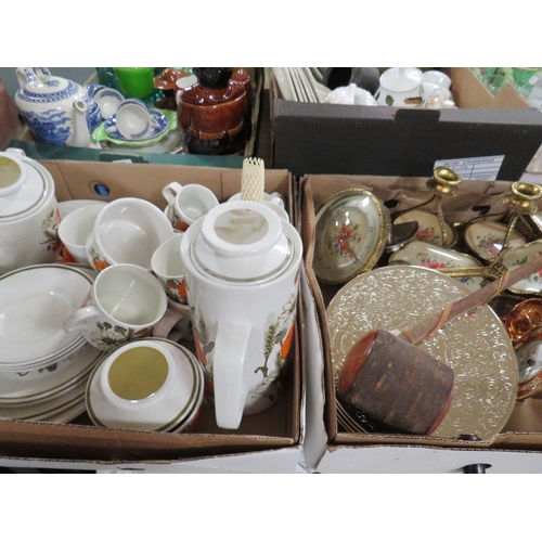 257 - Five trays of assorted ceramics and glass to include Coalport, Midwinter