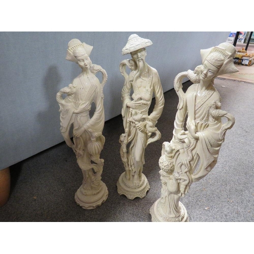 282 - Three large Oriental figures