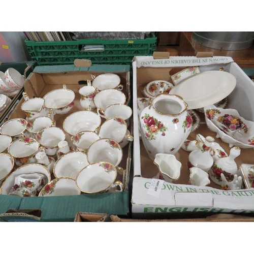 294 - Four trays of Royal Albert Old Country Roses tea and dinner ware